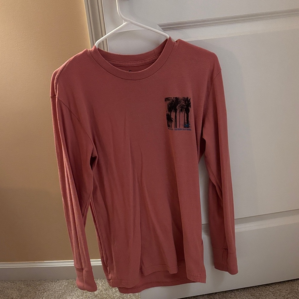Hollister Long Sleeve Tee in Coral with Palm Graphic